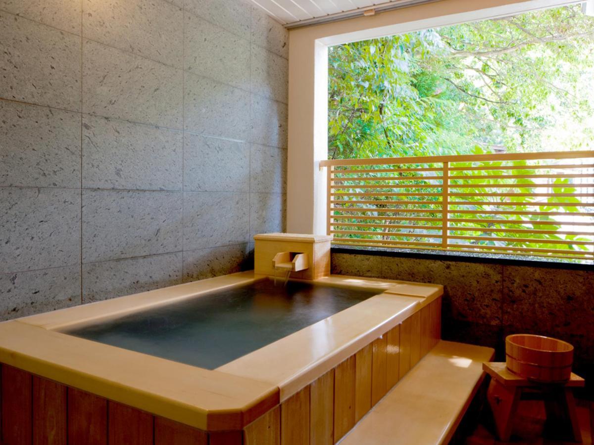 Notoya Hotel Комацу Екстериор снимка